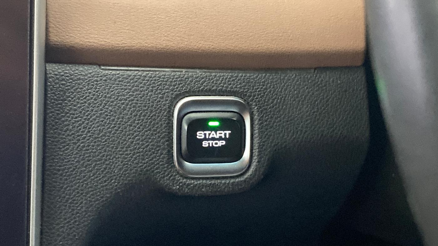 2023 MG HECTOR PLUS SHARP PRO 1.5 PETROL TURBO CVT 7 STR, Petrol, Automatic, 88,098 km, Keyless Start/ Stop Button