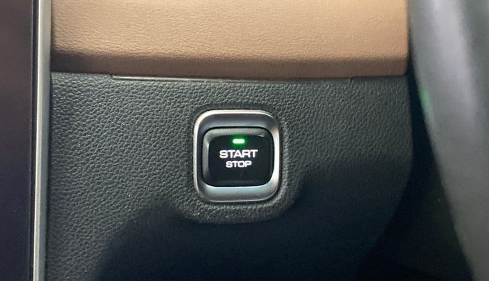 2023 MG HECTOR PLUS SHARP PRO 1.5 PETROL TURBO CVT 7 STR, Petrol, Automatic, 88,098 km, Keyless Start/ Stop Button