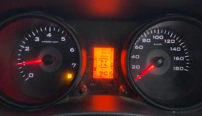 2017 Mahindra TUV300 T4 PLUS, Diesel, Manual, 94,618 km, Odometer Image