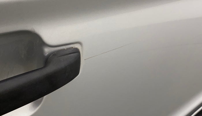2017 Mahindra TUV300 T4 PLUS, Diesel, Manual, 94,618 km, Right rear door - Minor scratches