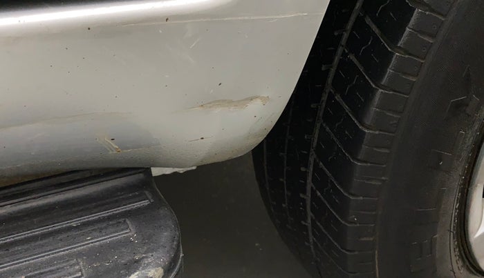 2017 Mahindra TUV300 T4 PLUS, Diesel, Manual, 94,618 km, Left running board - Slightly dented