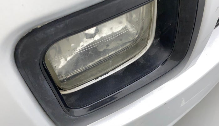 2017 Mahindra TUV300 T4 PLUS, Diesel, Manual, 94,618 km, Right fog light - Not working