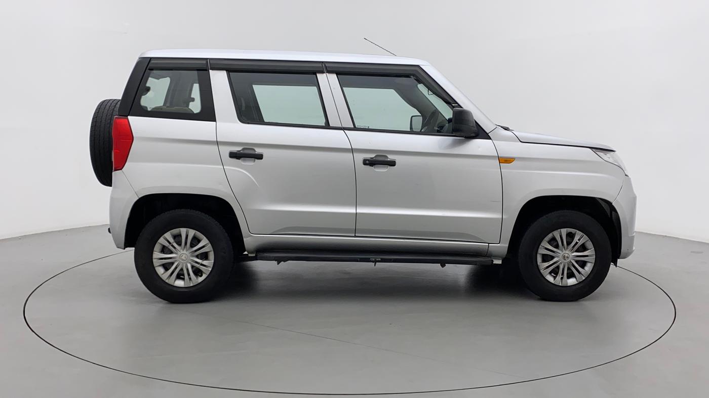 2017 Mahindra TUV300 T4 PLUS, Diesel, Manual, 94,618 km, Right Side View
