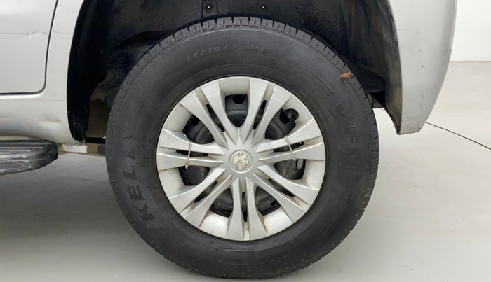 2017 Mahindra TUV300 T4 PLUS, Diesel, Manual, 94,618 km, Left Rear Wheel