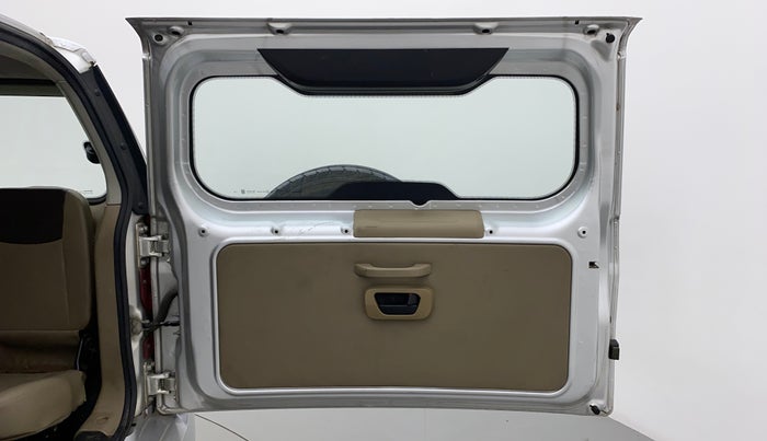 2017 Mahindra TUV300 T4 PLUS, Diesel, Manual, 94,618 km, Boot Door Open