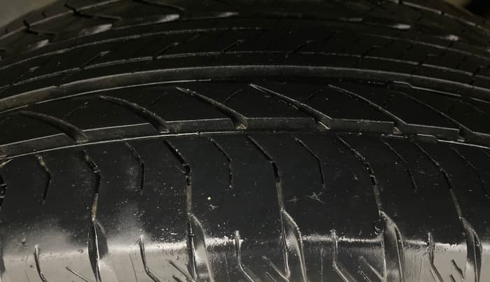 2021 Tata Safari XZA PLUS GOLD, Diesel, Automatic, 39,572 km, Right Rear Tyre Tread