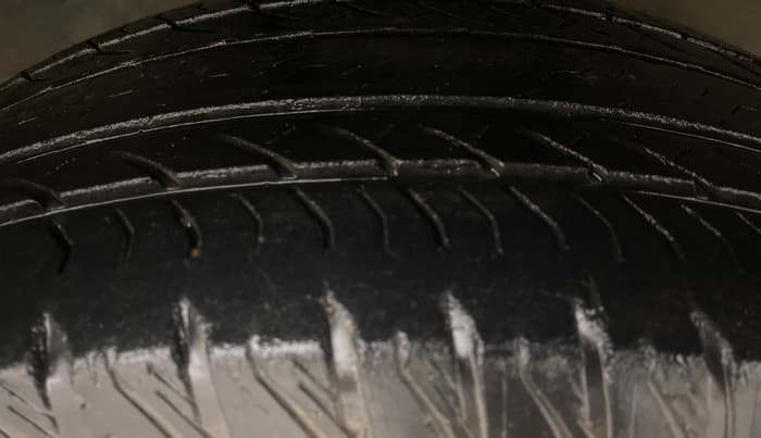 2021 Tata Safari XZA PLUS GOLD, Diesel, Automatic, 39,572 km, Right Front Tyre Tread