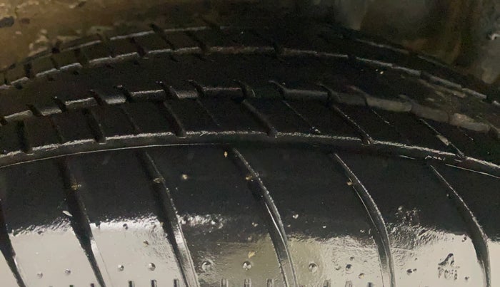 2014 Maruti Celerio VXI AMT, Petrol, Automatic, 50,314 km, Left Rear Tyre Tread