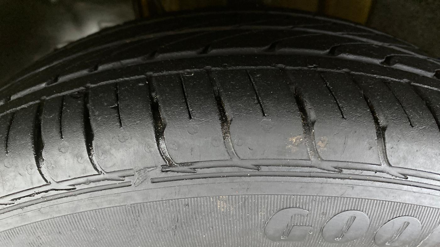 2020 Tata Tiago XZ+ 1.2 Revotron, Petrol, Manual, 27,046 km, Left Front Tyre Tread