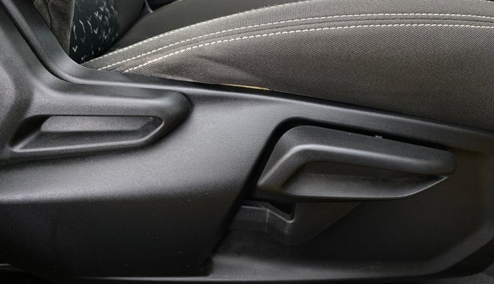 2020 Tata Tiago XZ+ 1.2 Revotron, Petrol, Manual, 27,046 km, Driver Side Adjustment Panel