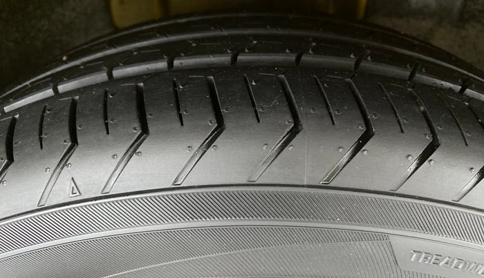 2020 Tata Tiago XZ+ 1.2 Revotron, Petrol, Manual, 27,046 km, Right Front Tyre Tread