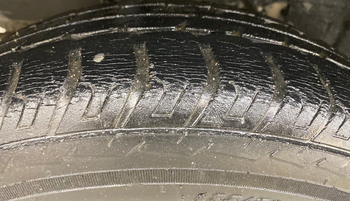 2016 Datsun Go Plus T, Petrol, Manual, 22,724 km, Right Rear Tyre Tread