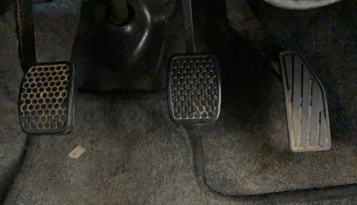 2018 Maruti Alto 800 LXI, Petrol, Manual, 22,243 km, Pedals
