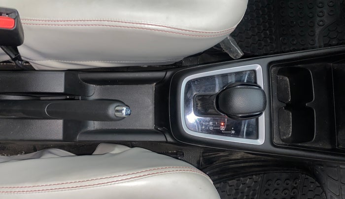 2023 Maruti Swift ZXI AMT, Petrol, Automatic, 13,335 km, Gear Lever