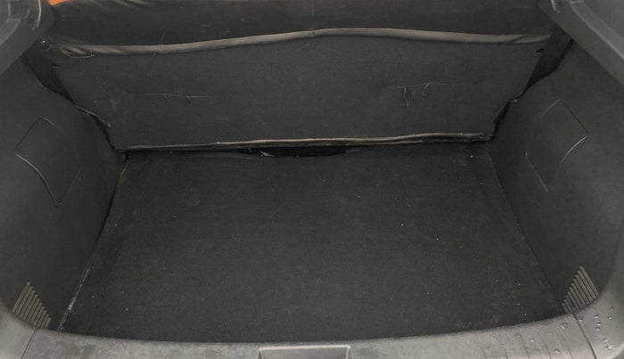 2021 Nissan MAGNITE XE, Petrol, Manual, 37,291 km, Boot Inside