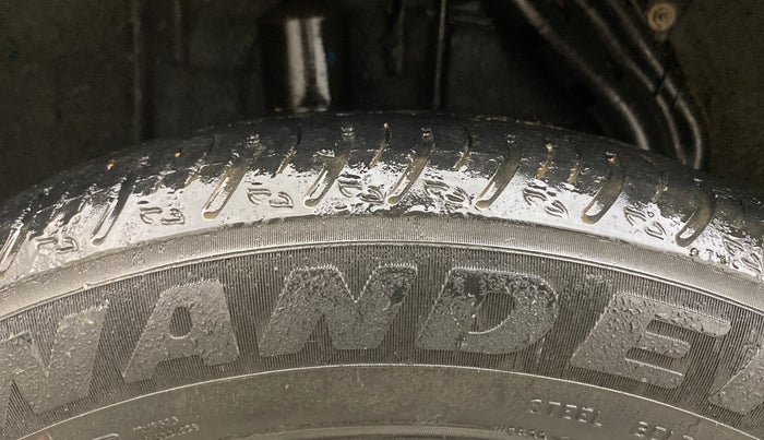 2021 Nissan MAGNITE XE, Petrol, Manual, 37,291 km, Right Rear Tyre Tread