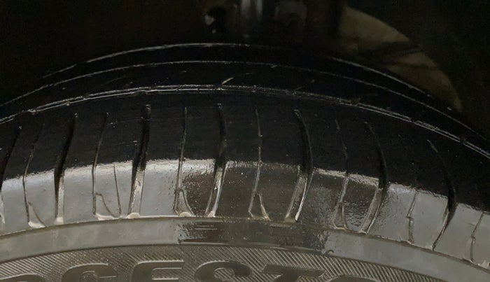 2021 Maruti Dzire ZXI Plus, Petrol, Manual, 61,829 km, Right Front Tyre Tread