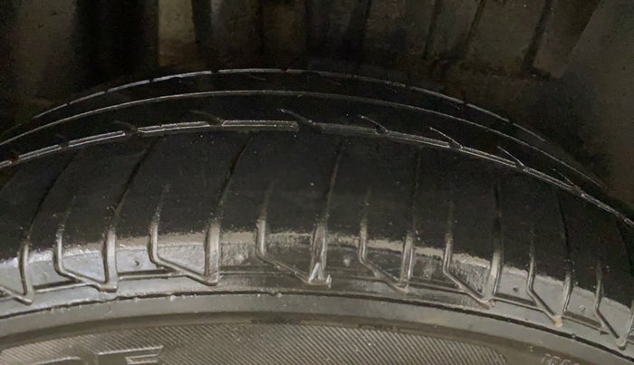 2021 Maruti Dzire ZXI Plus, Petrol, Manual, 61,829 km, Right Rear Tyre Tread