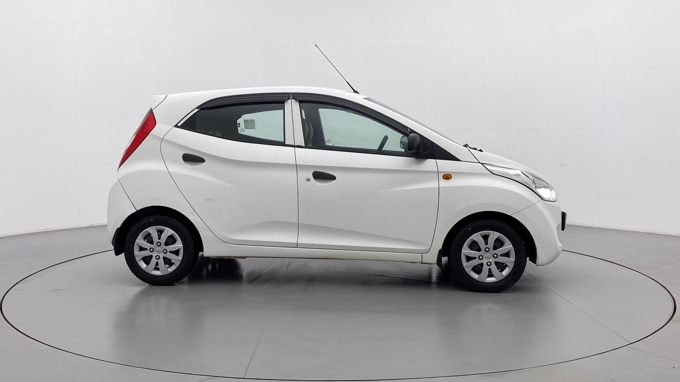 2018 Hyundai Eon MAGNA PLUS, Petrol, Manual, 4,401 km, Right Side View