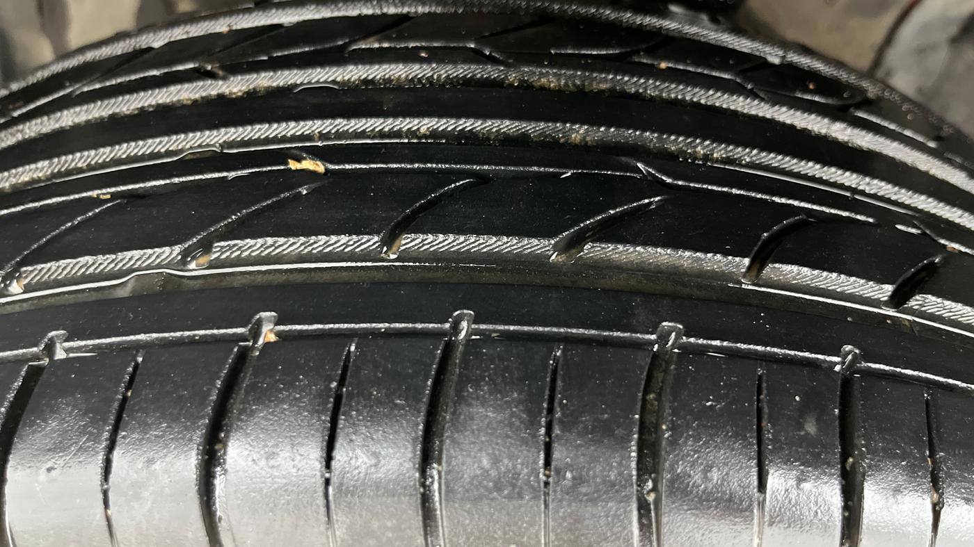 2018 Maruti Vitara Brezza ZDI, Diesel, Manual, 88,822 km, Left Front Tyre Tread