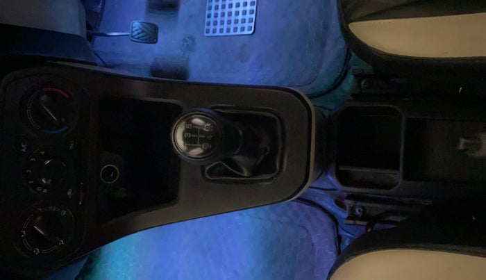 2020 Maruti New Wagon-R LXI (O) 1.0, Petrol, Manual, 57,495 km, Gear Lever