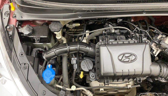 2015 Hyundai i10 SPORTZ 1.1, Petrol, Manual, 76,879 km, Engine View - Right