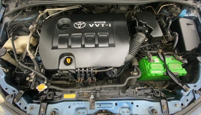 2011 Toyota Corolla Altis G PETROL, CNG, Manual, 1,17,369 km, Open Bonet