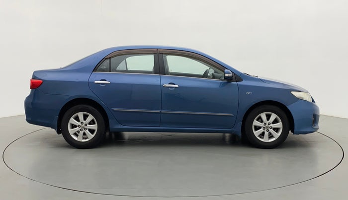2011 Toyota Corolla Altis G PETROL, CNG, Manual, 1,17,369 km, Right Side
