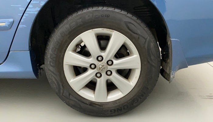 2011 Toyota Corolla Altis G PETROL, CNG, Manual, 1,17,369 km, Left Rear Wheel