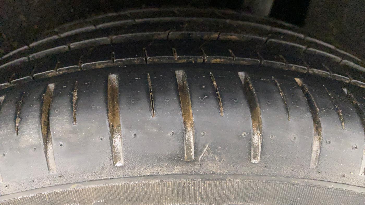 2021 Maruti Baleno ZETA PETROL 1.2, Petrol, Manual, 14,311 km, Left Rear Tyre Tread