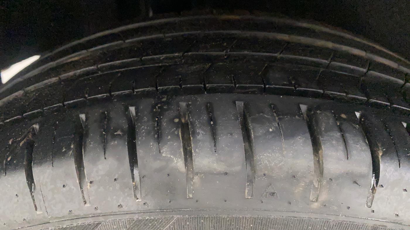 2021 Maruti Baleno ZETA PETROL 1.2, Petrol, Manual, 14,311 km, Right Rear Tyre Tread