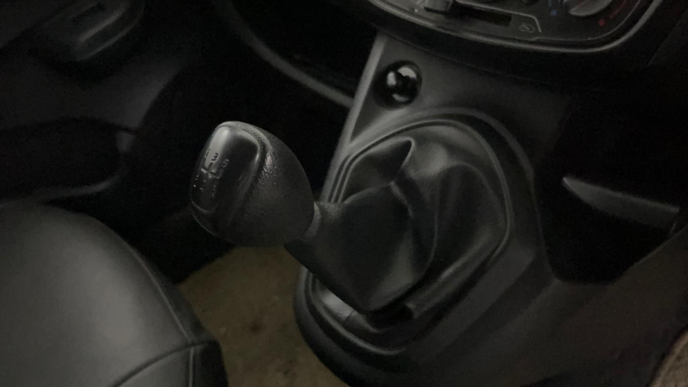 2018 Datsun Go Plus T, Petrol, Manual, 26,297 km, Gear Lever
