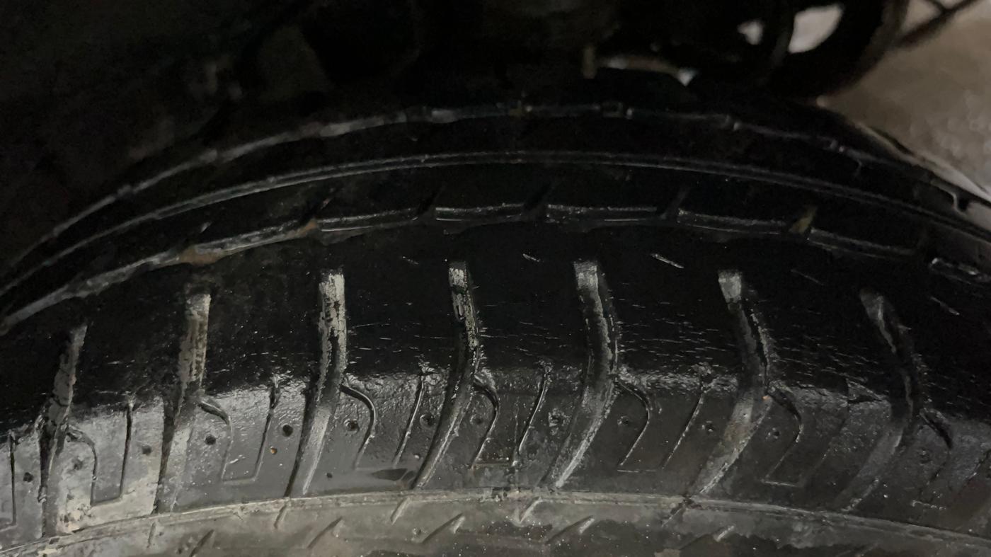 2018 Datsun Go Plus T, Petrol, Manual, 26,297 km, Left Rear Tyre Tread