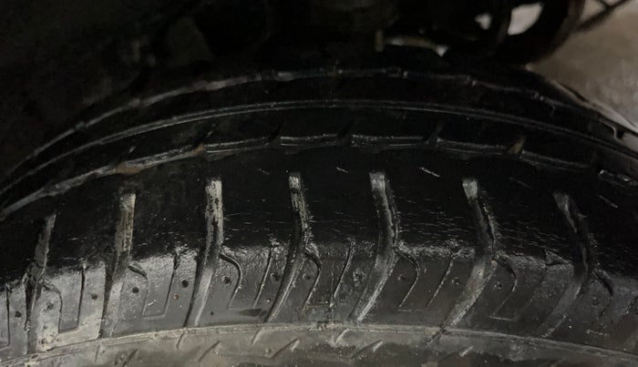 2018 Datsun Go Plus T, Petrol, Manual, 26,297 km, Left Rear Tyre Tread