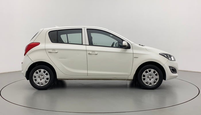 2014 Hyundai i20 MAGNA (O) 1.2, Petrol, Manual, 64,814 km, Right Side View