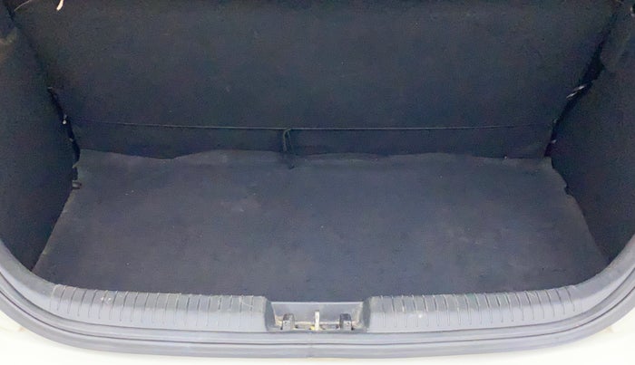 2014 Hyundai i20 MAGNA (O) 1.2, Petrol, Manual, 64,814 km, Boot Inside