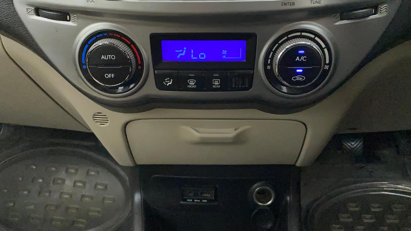 2014 Hyundai i20 MAGNA (O) 1.2, Petrol, Manual, 64,814 km, Automatic Climate Control