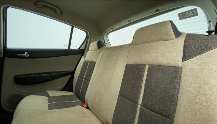 2014 Hyundai i20 MAGNA (O) 1.2, Petrol, Manual, 64,814 km, Right Side Rear Door Cabin