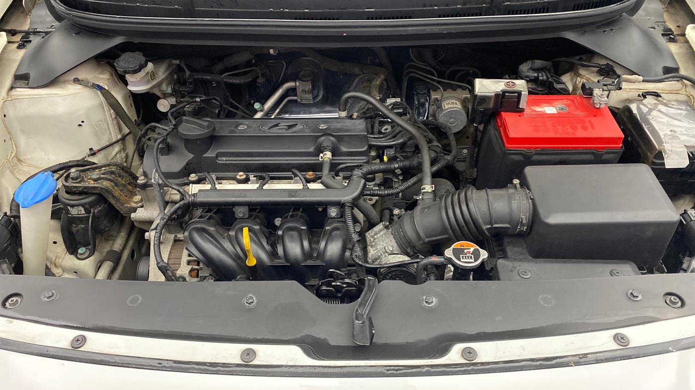 2016 Hyundai Elite i20 ASTA 1.2 (O), Petrol, Manual, 53,515 km, Engine View