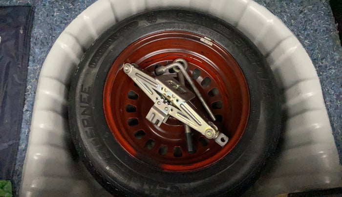 2021 Nissan MAGNITE XV PREMIUM DUAL TONE, Petrol, Manual, 25,867 km, Spare Tyre