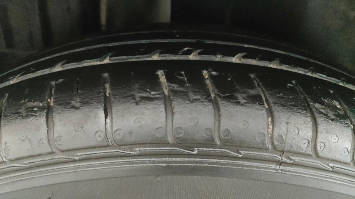 2017 Maruti Swift ZDI, Diesel, Manual, 85,357 km, Right Rear Tyre Tread