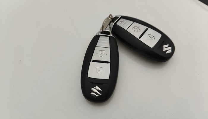 2017 Maruti Swift ZDI, Diesel, Manual, 85,357 km, Key Close Up