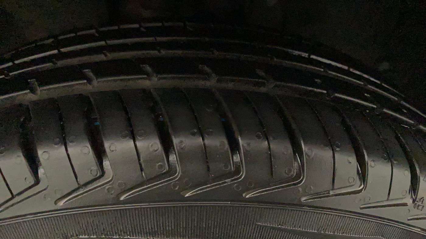 2016 Renault Kwid RXT 0.8, Petrol, Manual, 14,661 km, Right Front Tyre Tread