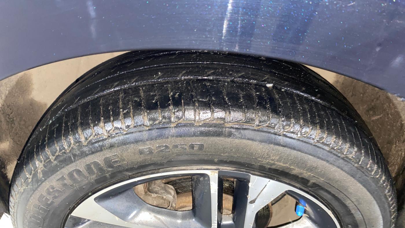 2021 Tata TIGOR XZ PLUS CNG, CNG, Manual, 23,669 km, Left Front Tyre Tread