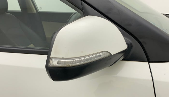 2016 Hyundai Creta SX PLUS AT 1.6 PETROL, Petrol, Automatic, 44,794 km, Right rear-view mirror - Indicator light has minor damage