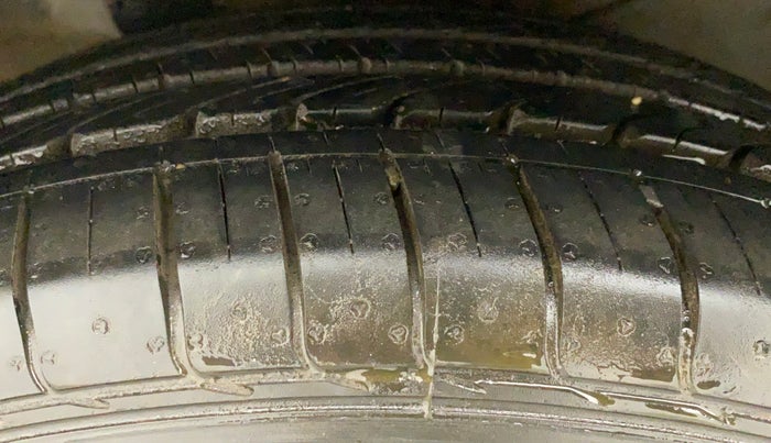 2016 Hyundai Creta SX PLUS AT 1.6 PETROL, Petrol, Automatic, 44,794 km, Left Front Tyre Tread