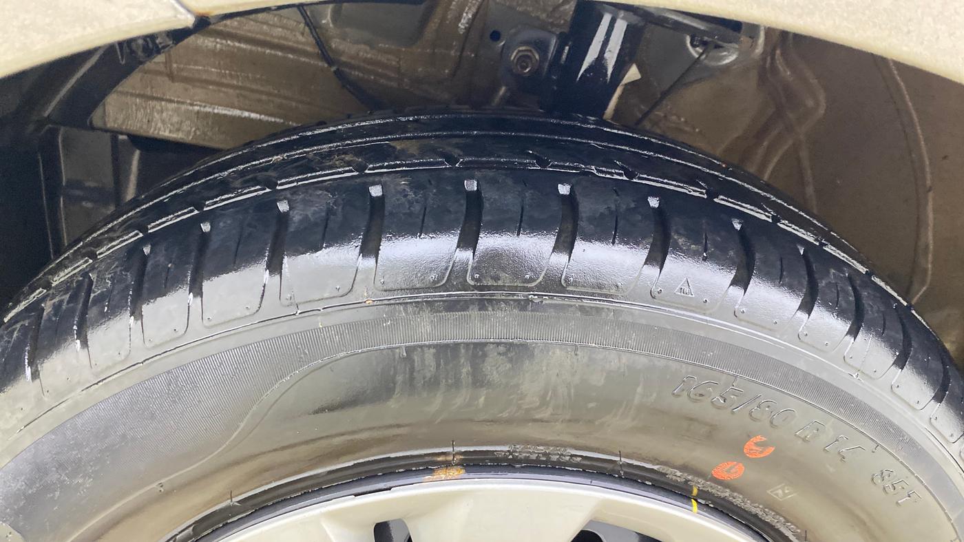 2022 Maruti Swift VXI, Petrol, Manual, 50,656 km, Left Front Tyre Tread