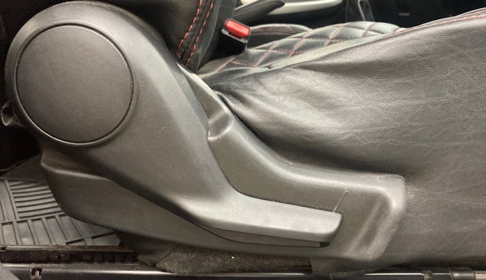 2018 Maruti Baleno DELTA PETROL 1.2, Petrol, Manual, 38,963 km, Driver Side Adjustment Panel