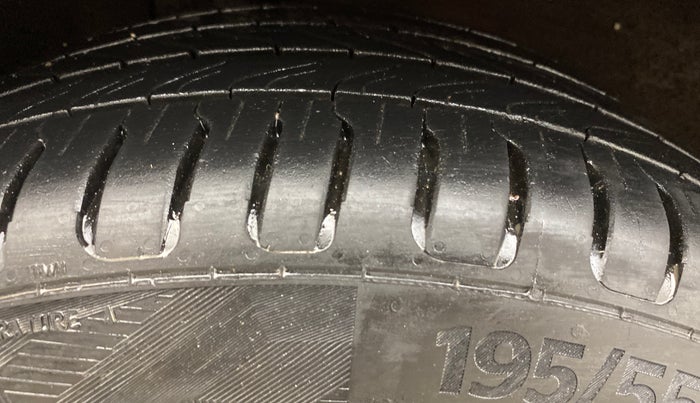 2018 Maruti Baleno DELTA PETROL 1.2, Petrol, Manual, 38,963 km, Right Rear Tyre Tread