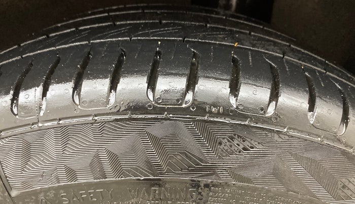 2018 Maruti Baleno DELTA PETROL 1.2, Petrol, Manual, 38,963 km, Left Rear Tyre Tread